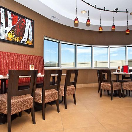 Best Western Premier Freeport Inn Calgary Airport Bagian luar foto