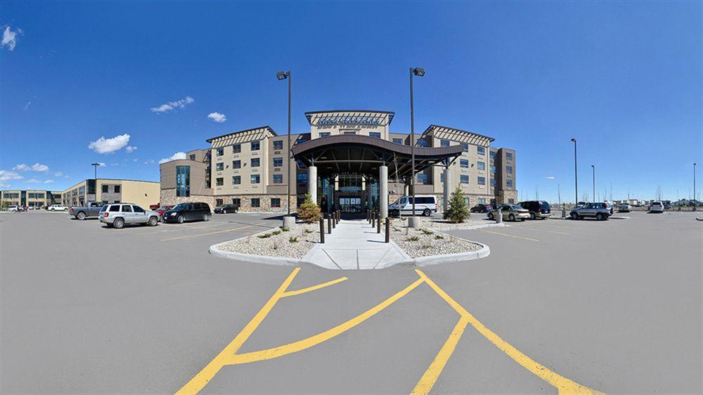 Best Western Premier Freeport Inn Calgary Airport Bagian luar foto