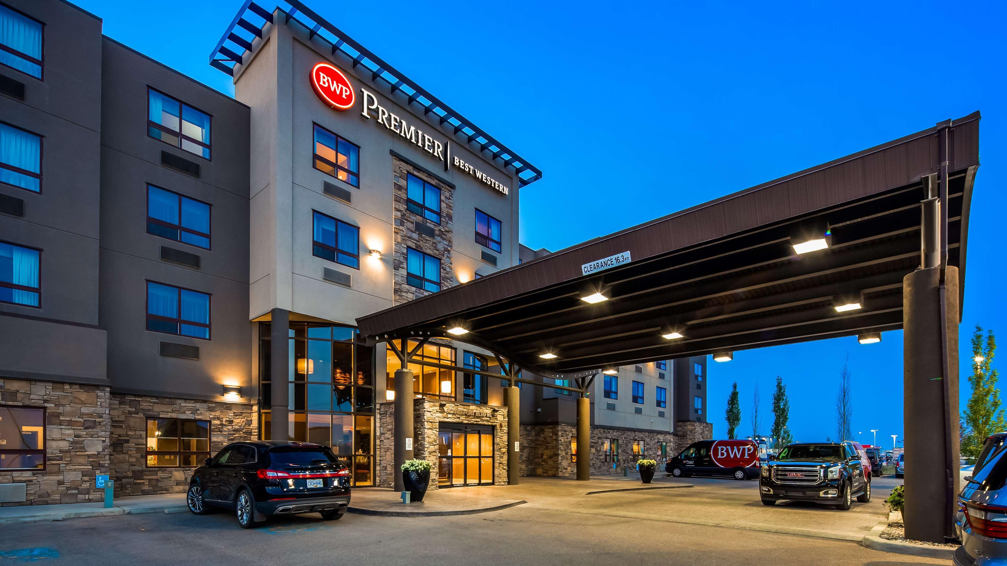 Best Western Premier Freeport Inn Calgary Airport Bagian luar foto